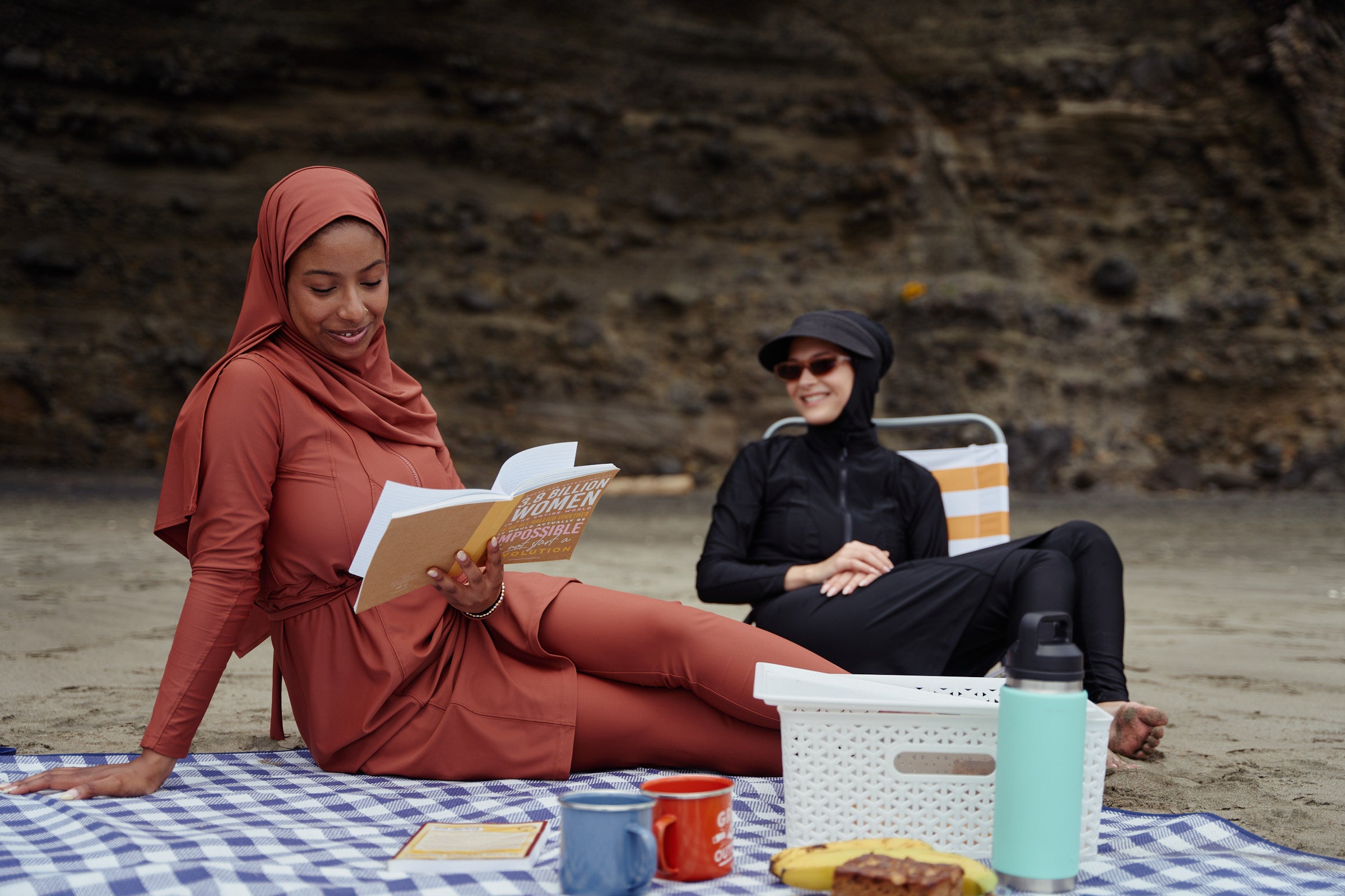 What to pack for a day at the beach: Muslim Hijabi Adventurer Edition